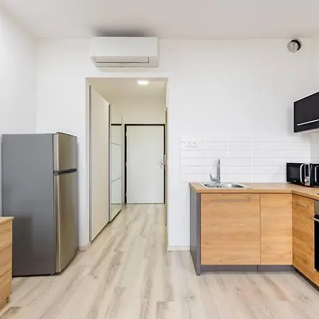 : Sporty Serenity Μπρατισλάβα