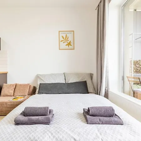 : Sporty Serenity * Pressburg